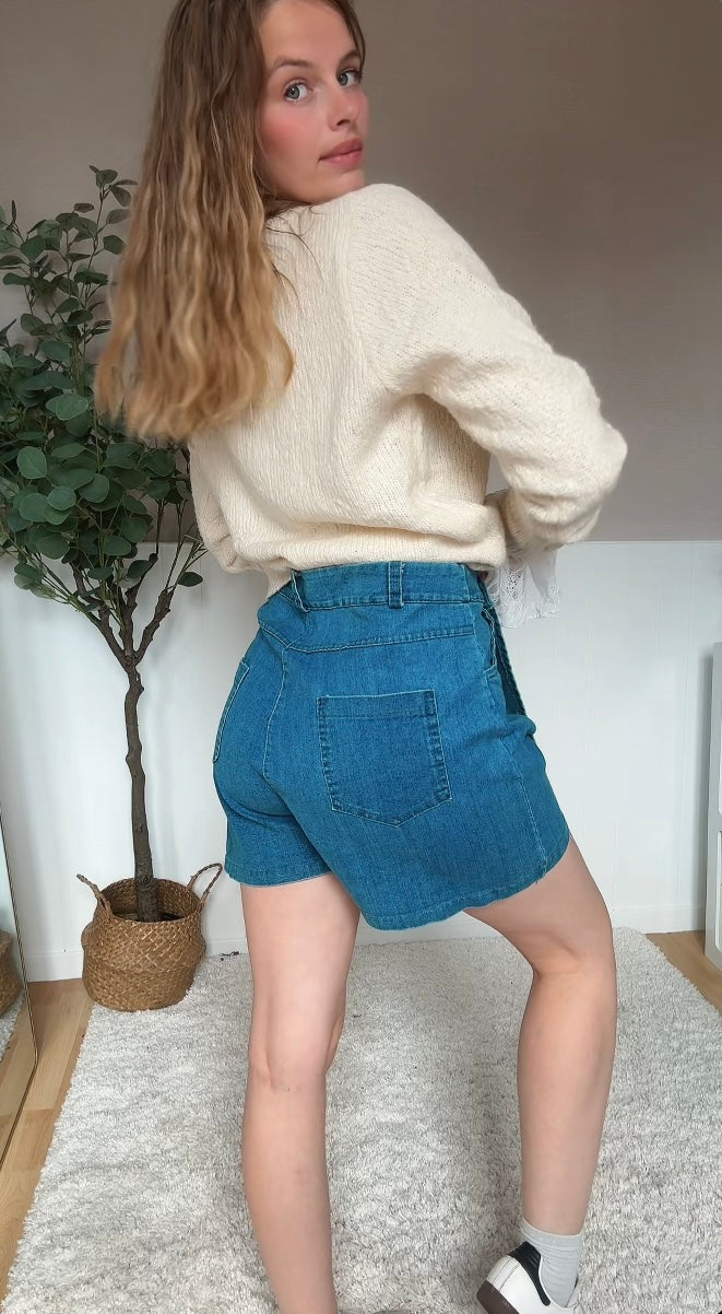 Jupe short Lola (petit trou)
