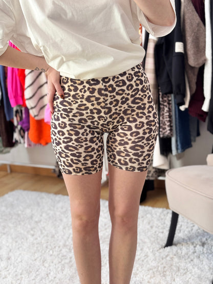 Short Leo